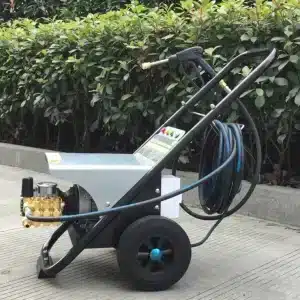 高圧洗車機01555858401 1