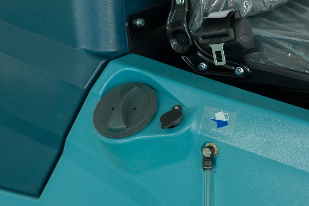 industrial electric ride on floor scrubber machine details 3