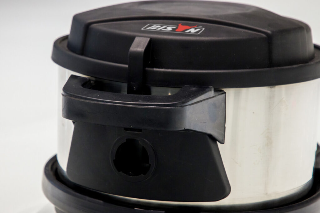 10l ultra silent household vacuum cleaner details