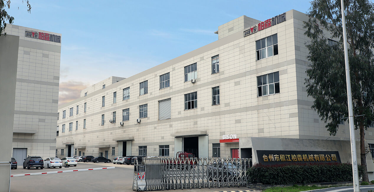 nhà máy bò rừng