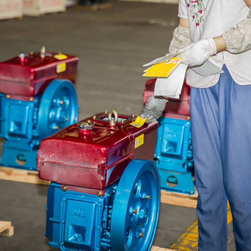 vệ sinh động cơ và dán tem